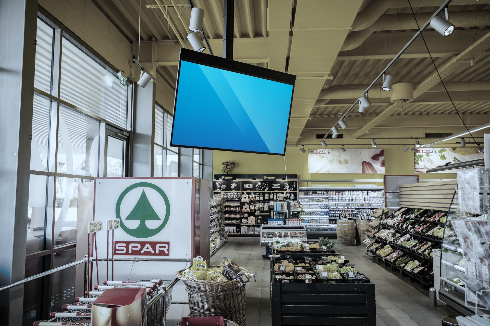 SPAR / TopCC / AVIA — DOOH-Werbescreen